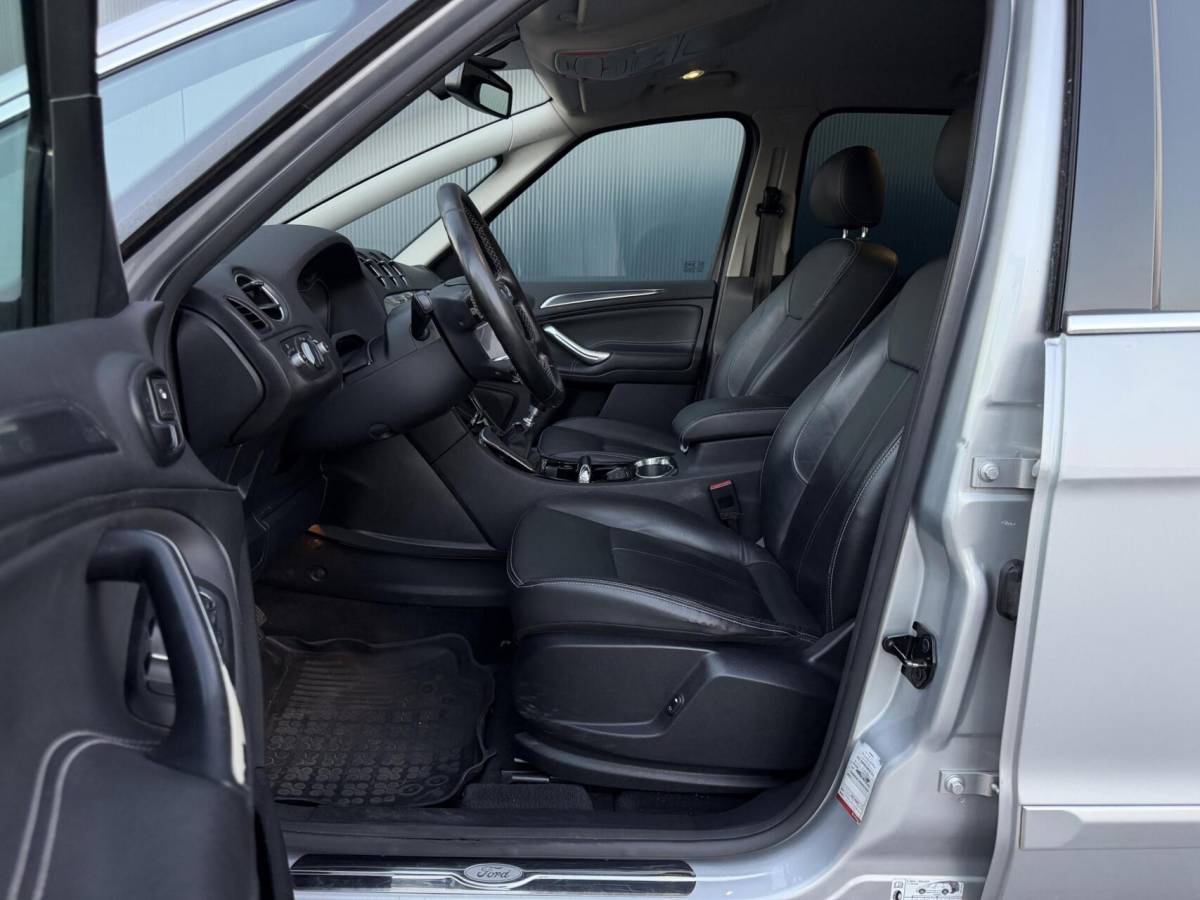 Ford S-Max Ford S-Max 1.6 EcoBoost Titanium Leder – Led – Navi – Clima – Keurige Auto