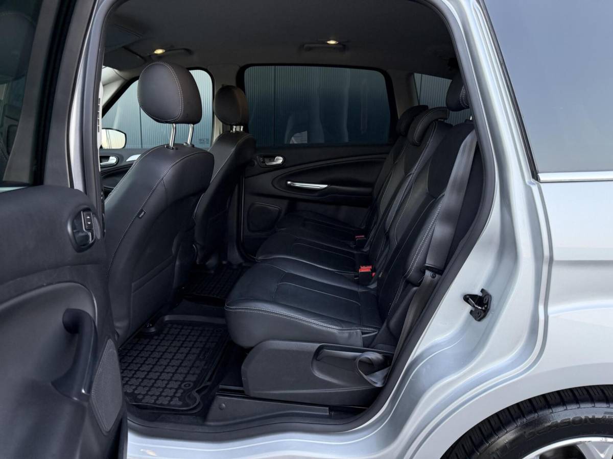 Ford S-Max Ford S-Max 1.6 EcoBoost Titanium Leder – Led – Navi – Clima – Keurige Auto
