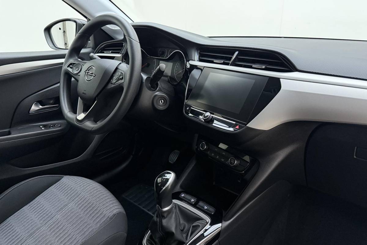 Opel Corsa Opel Corsa 1.2 Edition | Airco | Navigatie | Cruise Control | Apple Carplay & Android Auto | Parkeersensoren achter | 1e Eigenaar