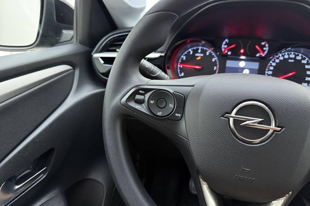 Opel Corsa Opel Corsa 1.2 Edition | Airco | Navigatie | Cruise Control | Apple Carplay & Android Auto | Parkeersensoren achter | 1e Eigenaar
