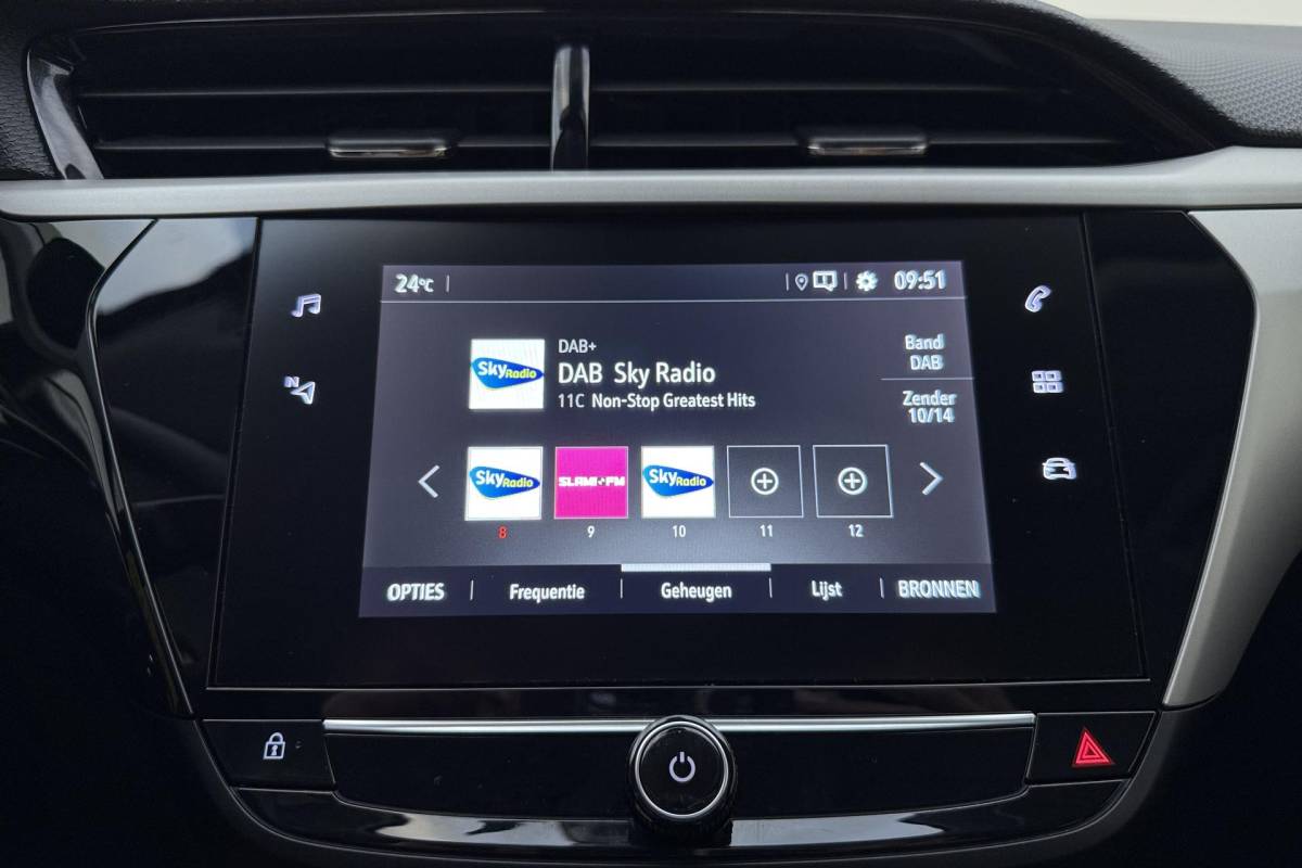 Opel Corsa Opel Corsa 1.2 Edition | Airco | Navigatie | Cruise Control | Apple Carplay & Android Auto | Parkeersensoren achter | 1e Eigenaar