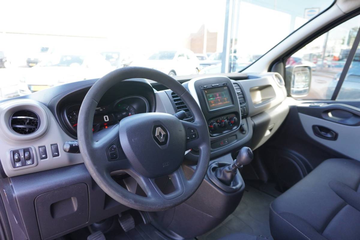 Renault Trafic Renault Trafic 1.6 dCi T27 L1H1 Work Edition Energy | 3 Zitter | 95.000KM | Airco | Navigatie | Zwart | 2019 | Inruil mogelijk