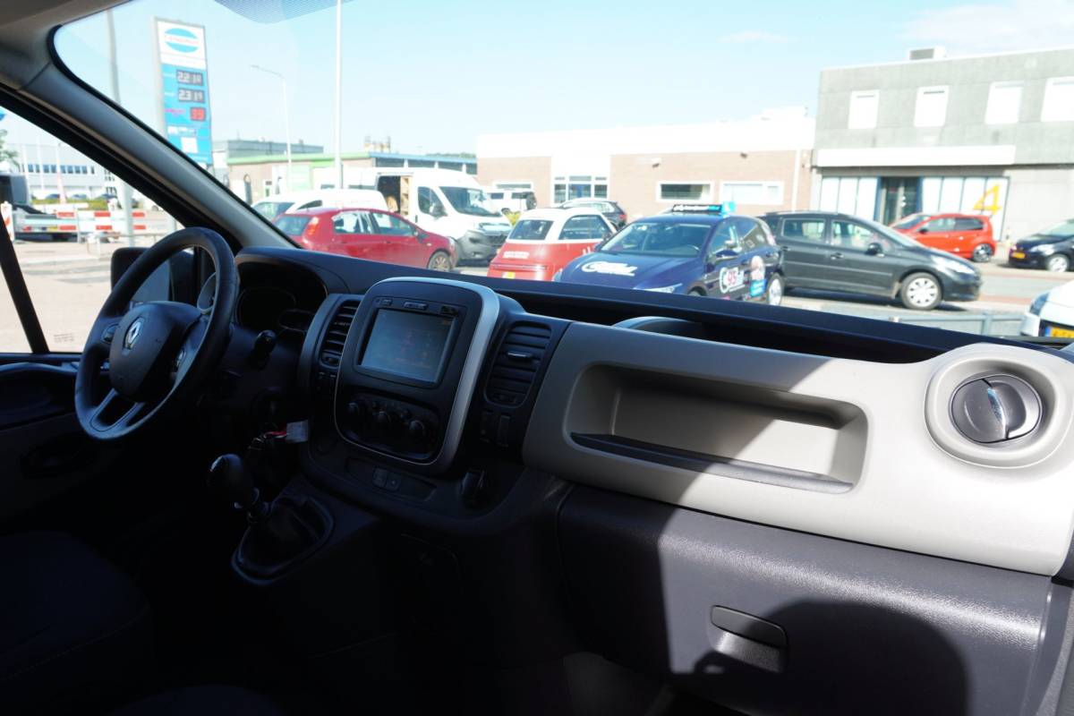 Renault Trafic Renault Trafic 1.6 dCi T27 L1H1 Work Edition Energy | 3 Zitter | 95.000KM | Airco | Navigatie | Zwart | 2019 | Inruil mogelijk