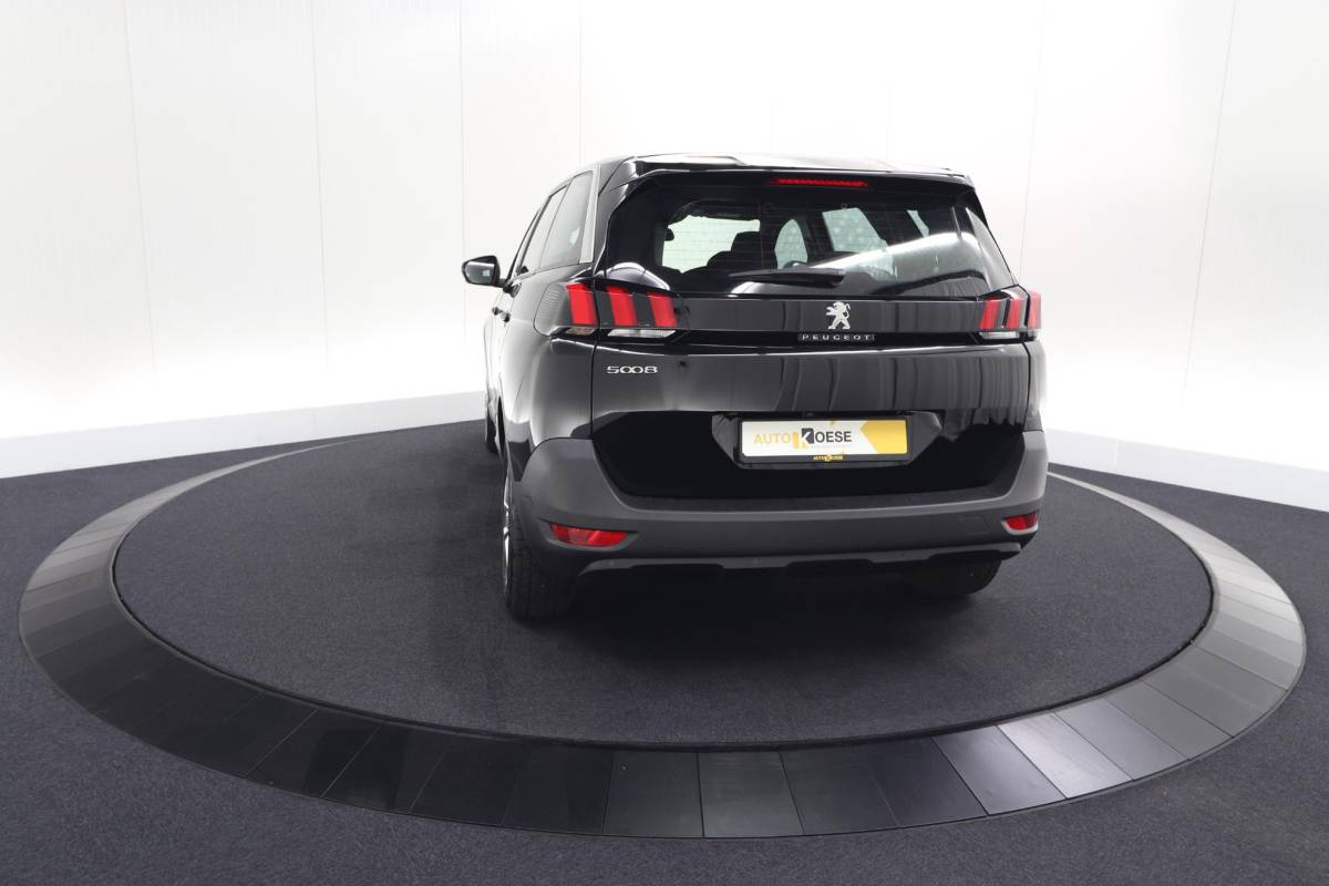 Peugeot 5008 Peugeot 5008 PureTech 130 EAT8 Active Pack Business | 7 Zitplaatsen | Camera | Navigatie | Apple Carplay | Parkeersensoren