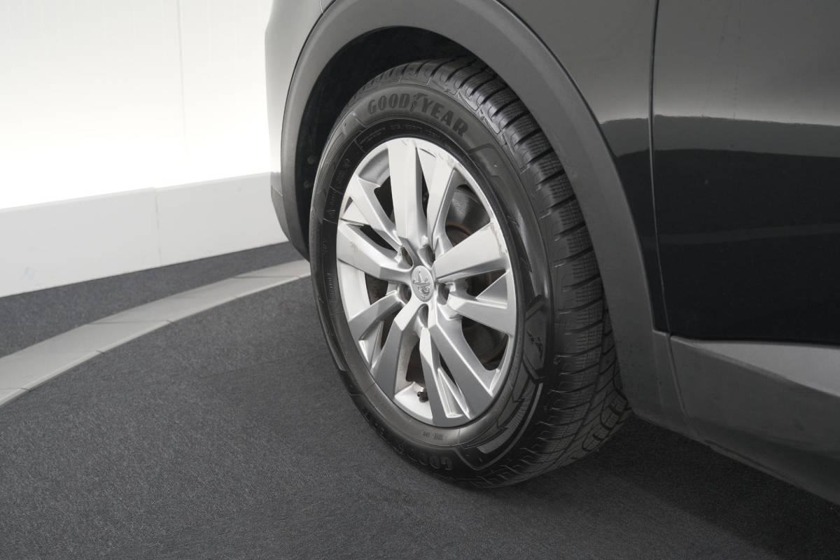Peugeot 5008 Peugeot 5008 PureTech 130 EAT8 Active Pack Business | 7 Zitplaatsen | Camera | Navigatie | Apple Carplay | Parkeersensoren