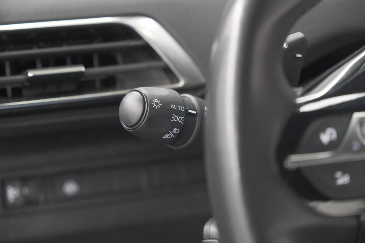 Peugeot 5008 Peugeot 5008 PureTech 130 EAT8 Active Pack Business | 7 Zitplaatsen | Camera | Navigatie | Apple Carplay | Parkeersensoren