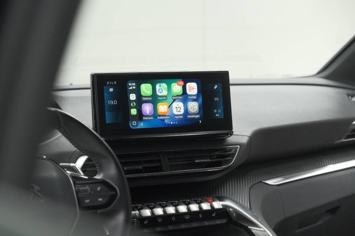 Peugeot 5008 Peugeot 5008 PureTech 130 EAT8 Active Pack Business | 7 Zitplaatsen | Camera | Navigatie | Apple Carplay | Parkeersensoren