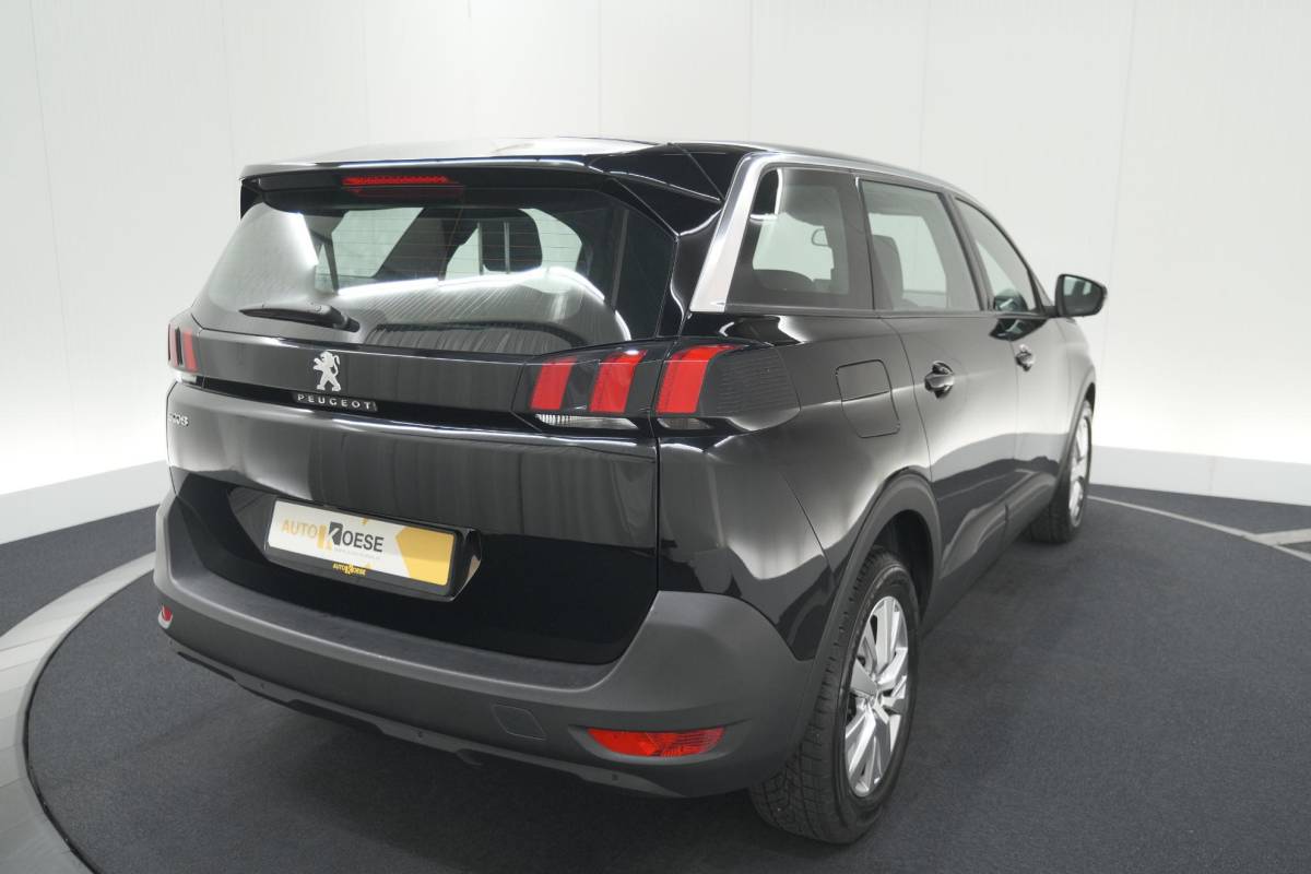 Peugeot 5008 Peugeot 5008 PureTech 130 EAT8 Active Pack Business | 7 Zitplaatsen | Camera | Navigatie | Apple Carplay | Parkeersensoren