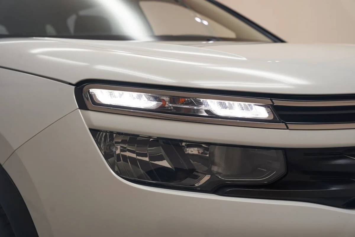 Citroën C5 Aircross Citroen C5 Aircross 1.6 Plug-in Hybrid 225 ë-Series [ camera virtual display ]