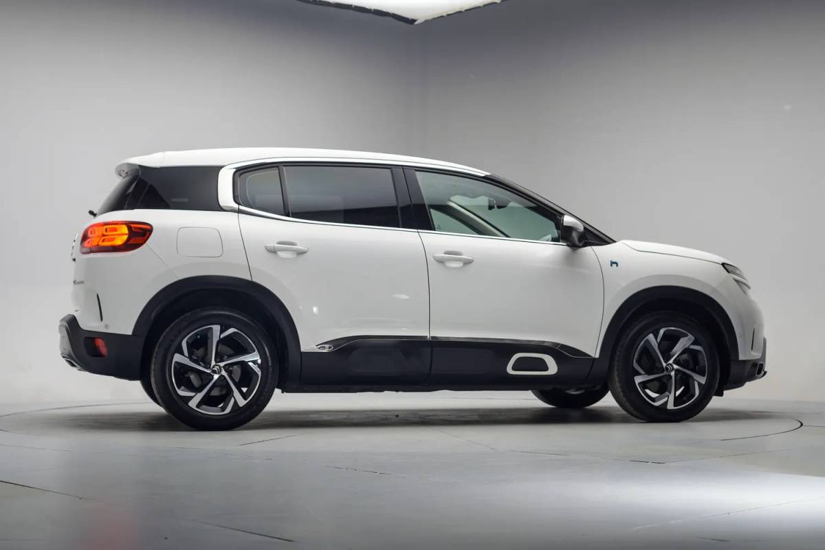 Citroën C5 Aircross Citroen C5 Aircross 1.6 Plug-in Hybrid 225 ë-Series [ camera virtual display ]