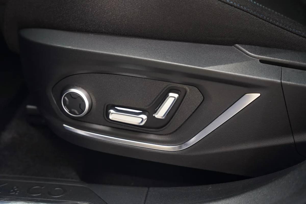Lynk & Co 01 Lynk & Co 01 1.5 PHEV [ Zwarte hemel Panorama 360°-Camera Keyless ]