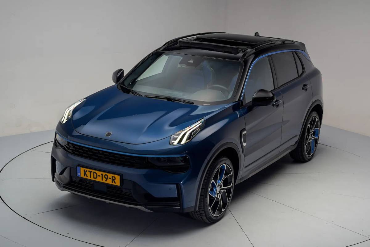 Lynk & Co 01 Lynk & Co 01 1.5 PHEV [ Zwarte hemel Panorama 360°-Camera Keyless ]