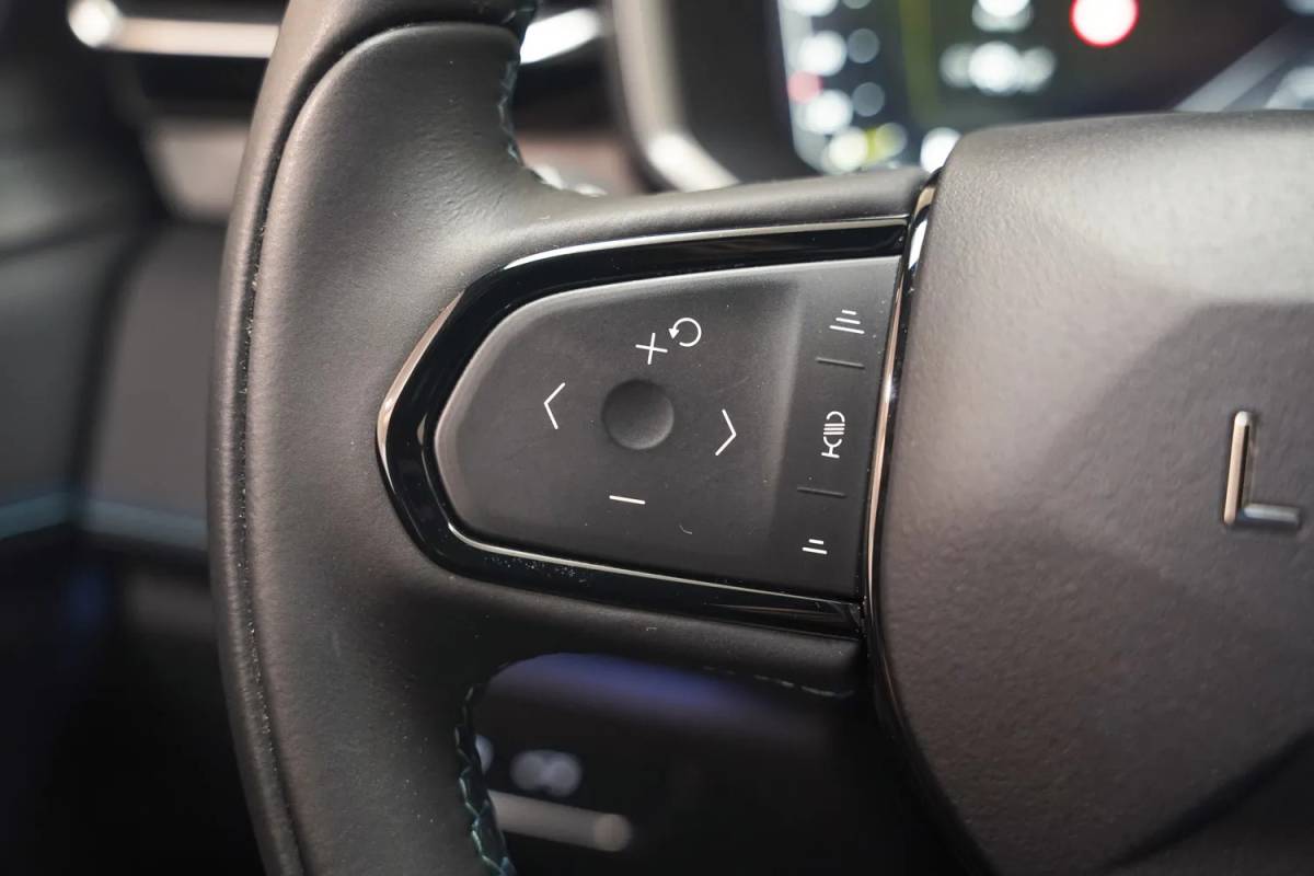 Lynk & Co 01 Lynk & Co 01 1.5 PHEV [ Zwarte hemel Panorama 360°-Camera Keyless ]