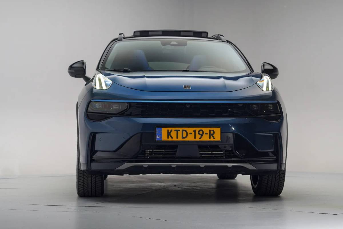 Lynk & Co 01 Lynk & Co 01 1.5 PHEV [ Zwarte hemel Panorama 360°-Camera Keyless ]