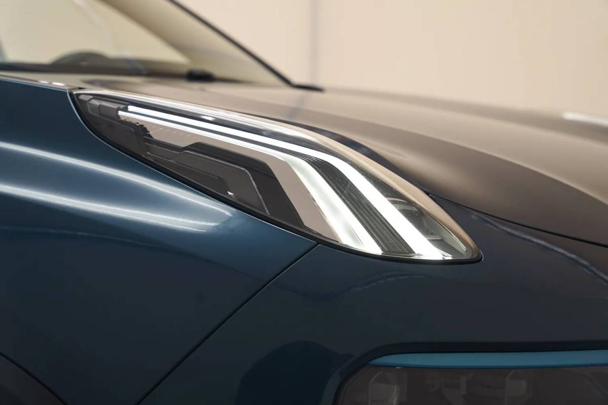 Lynk & Co 01 Lynk & Co 01 1.5 PHEV [ Zwarte hemel Panorama 360°-Camera Keyless ]