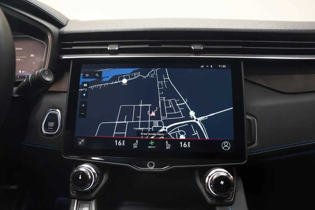 Lynk & Co 01 Lynk & Co 01 1.5 PHEV [ Zwarte hemel Panorama 360°-Camera Keyless ]