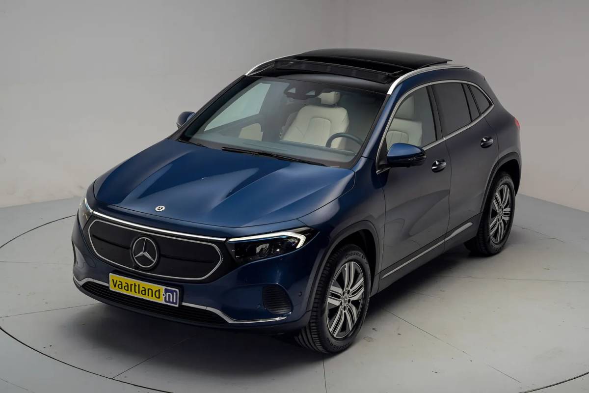 Mercedes-Benz EQA Mercedes-Benz EQA 250 Luxury Line 3-Fase [ Panoramadak Navi Camera Apple / Android leder Widescreen ]