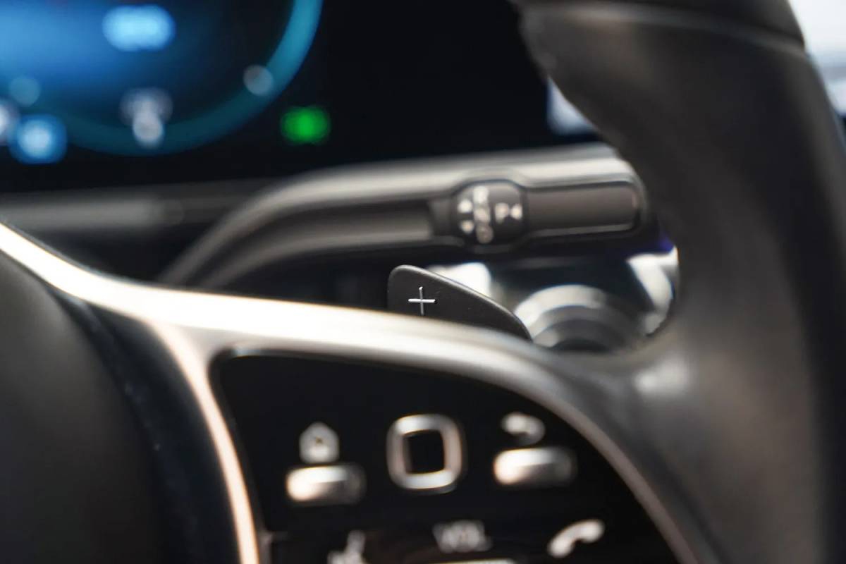 Mercedes-Benz EQA Mercedes-Benz EQA 250 Luxury Line 3-Fase [ Panoramadak Navi Camera Apple / Android leder Widescreen ]