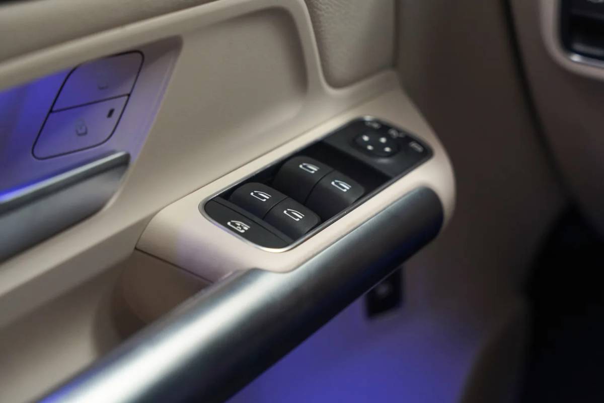Mercedes-Benz EQA Mercedes-Benz EQA 250 Luxury Line 3-Fase [ Panoramadak Navi Camera Apple / Android leder Widescreen ]