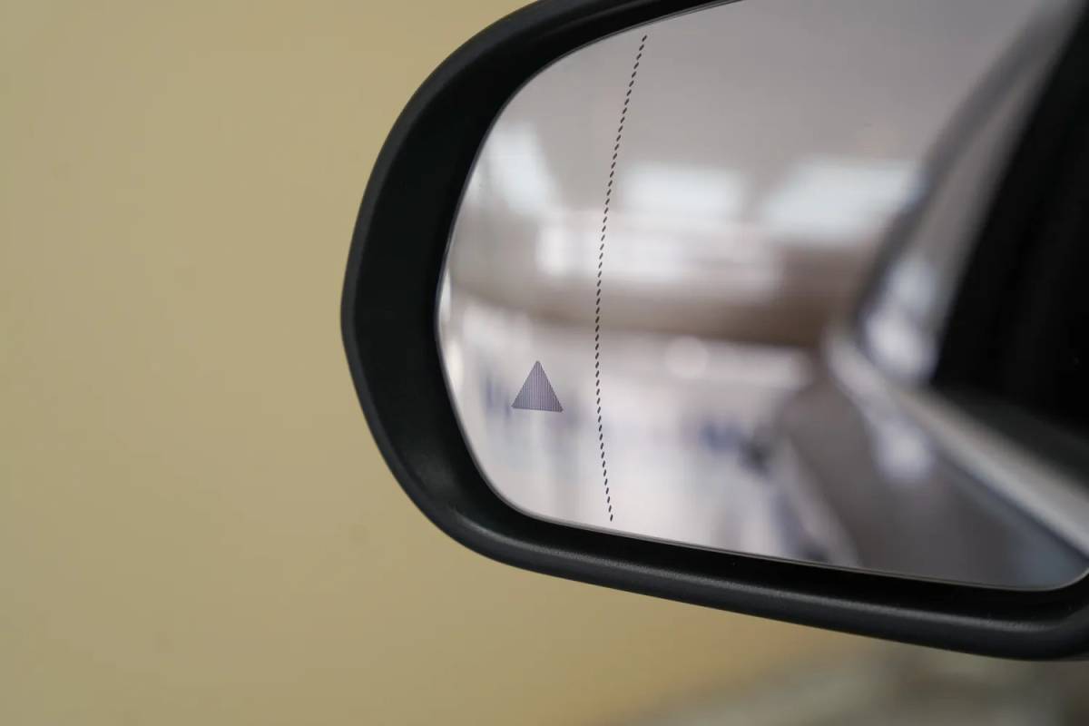 Mercedes-Benz EQA Mercedes-Benz EQA 250 Luxury Line 3-Fase [ Panoramadak Navi Camera Apple / Android leder Widescreen ]