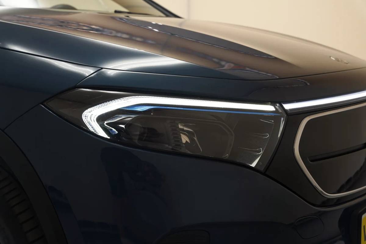 Mercedes-Benz EQA Mercedes-Benz EQA 250 Luxury Line 3-Fase [ Panoramadak Navi Camera Apple / Android leder Widescreen ]