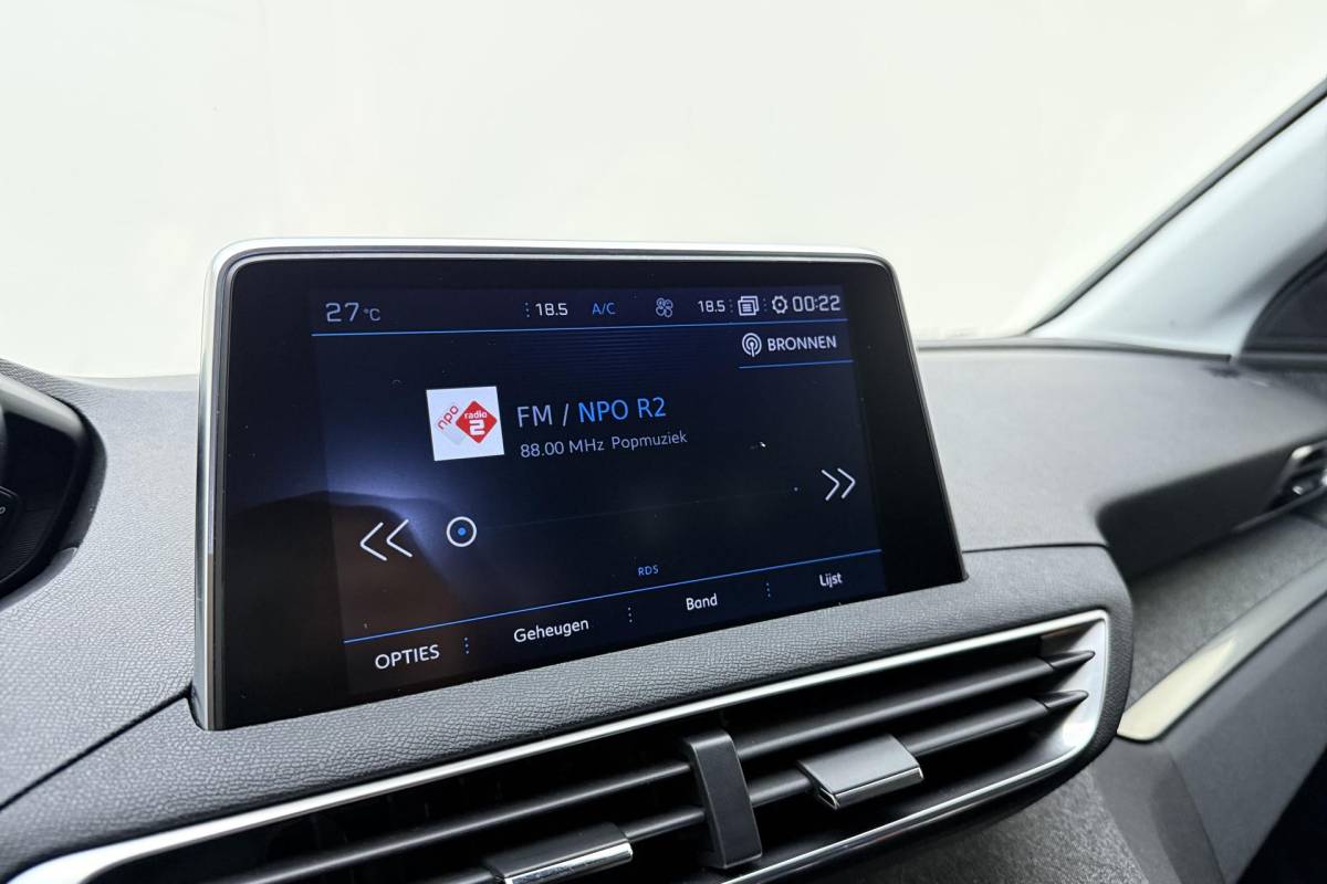 Peugeot 5008 Peugeot 5008 1.2 PureTech GT-Line | Apple carplay/Android auto | Automatische airco | Cruise control | Lichtmetalen velgen 19” | Navigatie |
