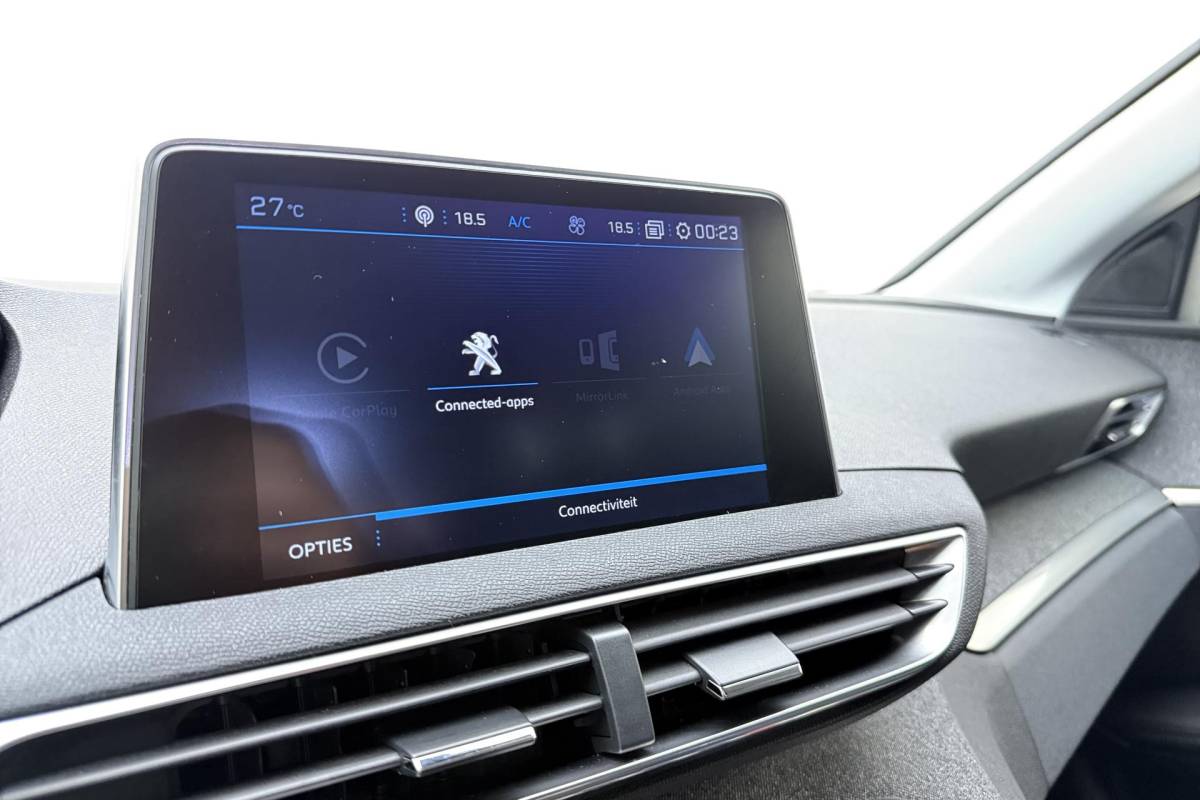 Peugeot 5008 Peugeot 5008 1.2 PureTech GT-Line | Apple carplay/Android auto | Automatische airco | Cruise control | Lichtmetalen velgen 19” | Navigatie |