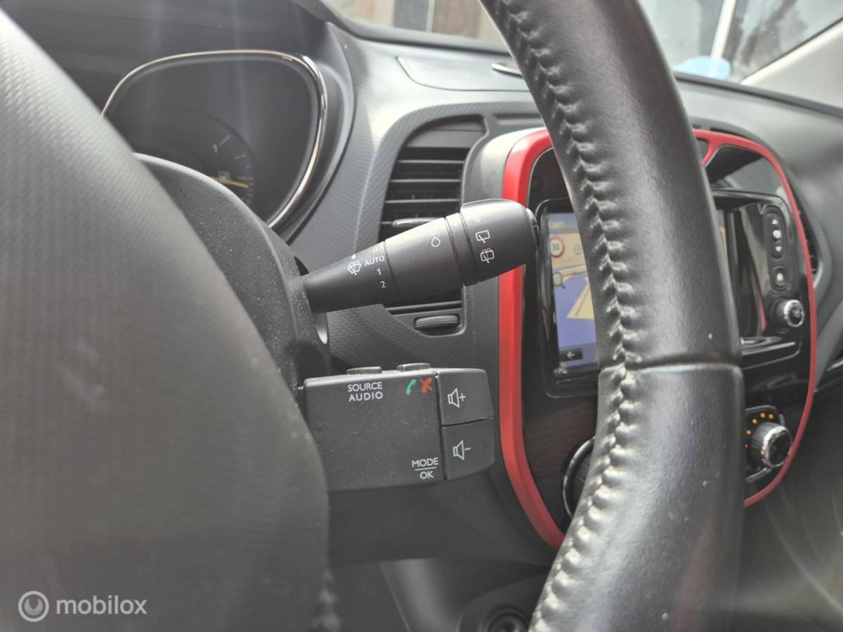 Renault Captur Renault Captur 0.9 Helly Hansen DEALERONDERHOUDEN NAP