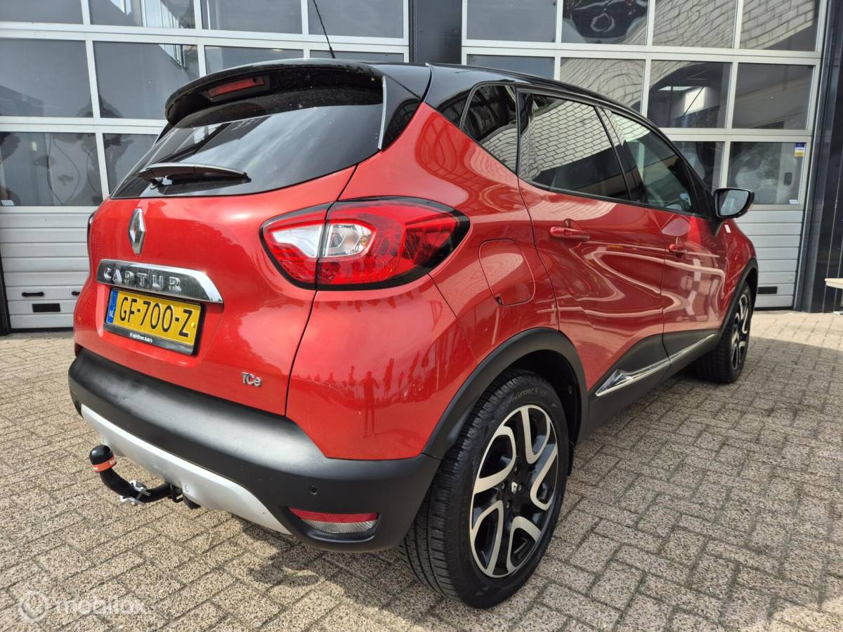 Renault Captur Renault Captur 0.9 Helly Hansen DEALERONDERHOUDEN NAP