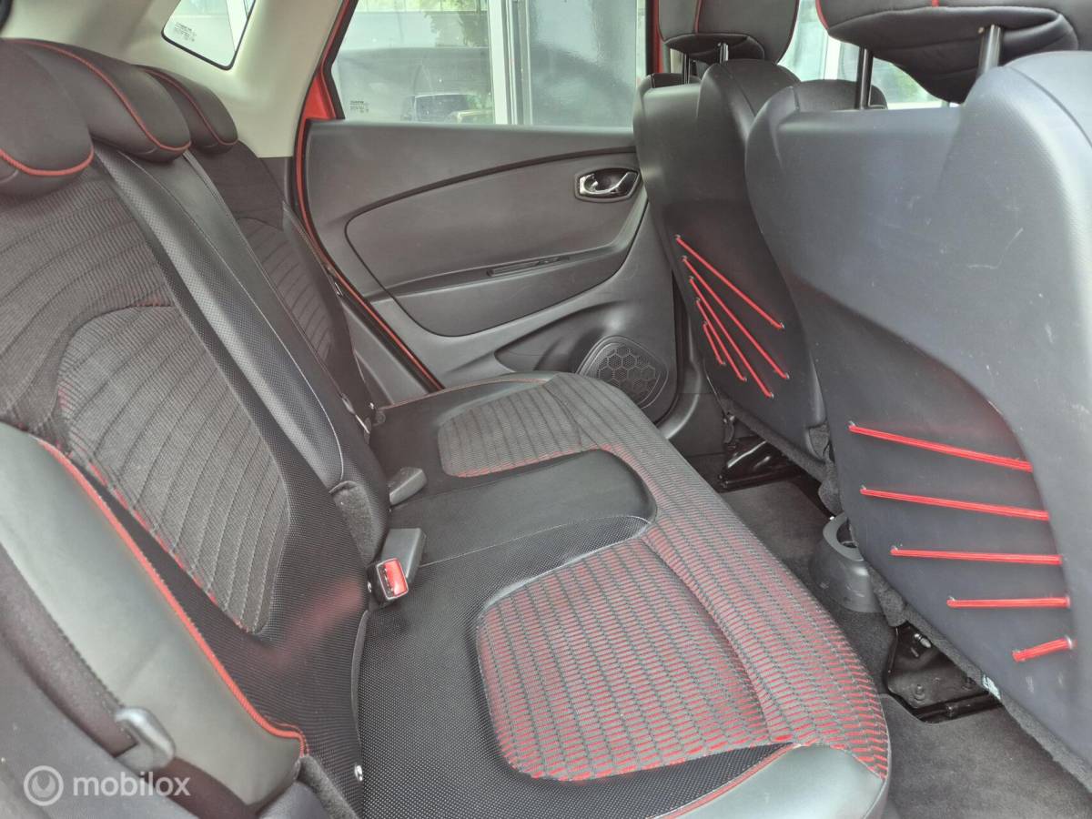 Renault Captur Renault Captur 0.9 Helly Hansen DEALERONDERHOUDEN NAP