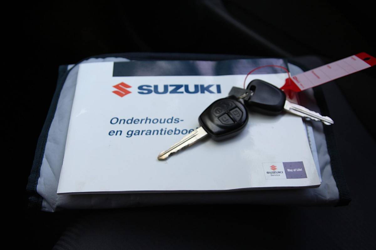 Suzuki Alto Suzuki Alto 1.0 68pk Exclusive EASSS *UNIEKE KM.STAND!* | NL-auto | Unieke km.stand! | Airco | Centr. deurvergr. | Elek. ramen | Stuurbekrachtiging |