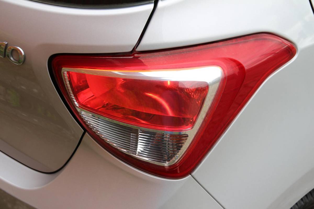 Hyundai i10 Hyundai i10 1.0i i-Motion 67pk Comfort | NL-auto | 5 deuren | Climate control | Cruise control |  Centr. deurvergr. | Elek. ramen | Radio | Stuurbekrachtiging |