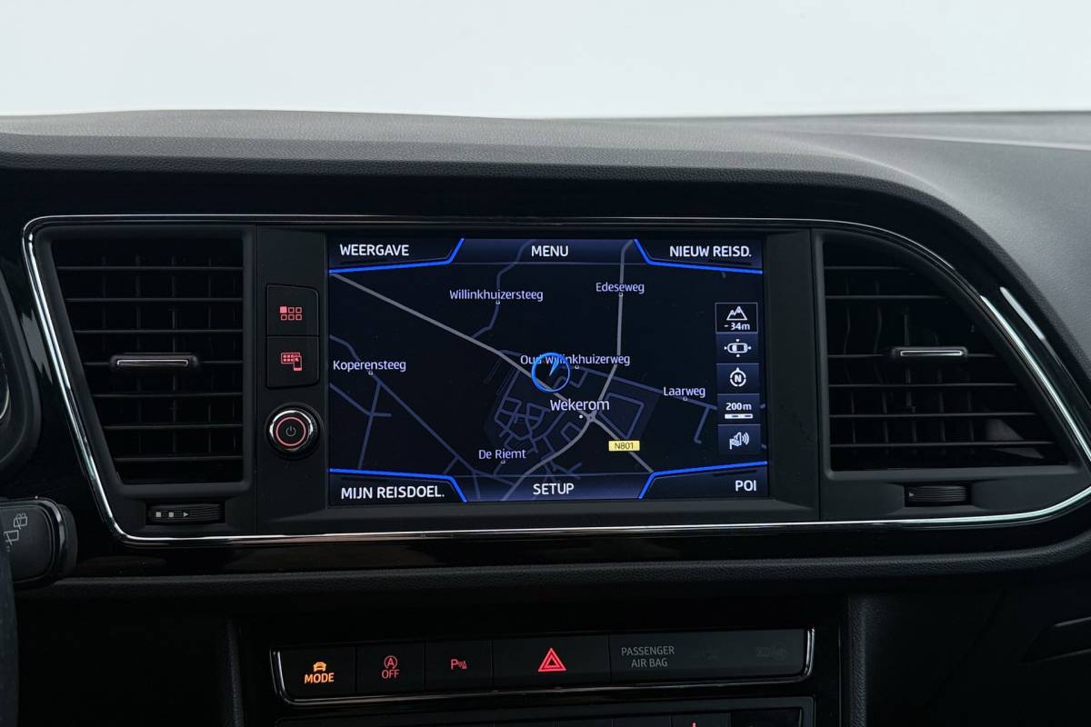 SEAT Leon Seat Leon 1.5 TSI FR Business Intense | CarPlay | Stoelverwarming | Digital Cockpit | Camera |