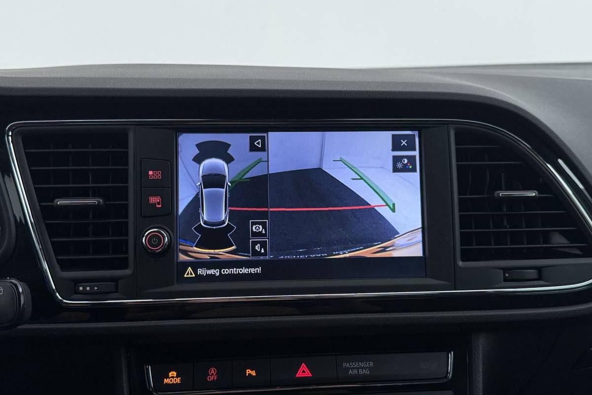 SEAT Leon Seat Leon 1.5 TSI FR Business Intense | CarPlay | Stoelverwarming | Digital Cockpit | Camera |