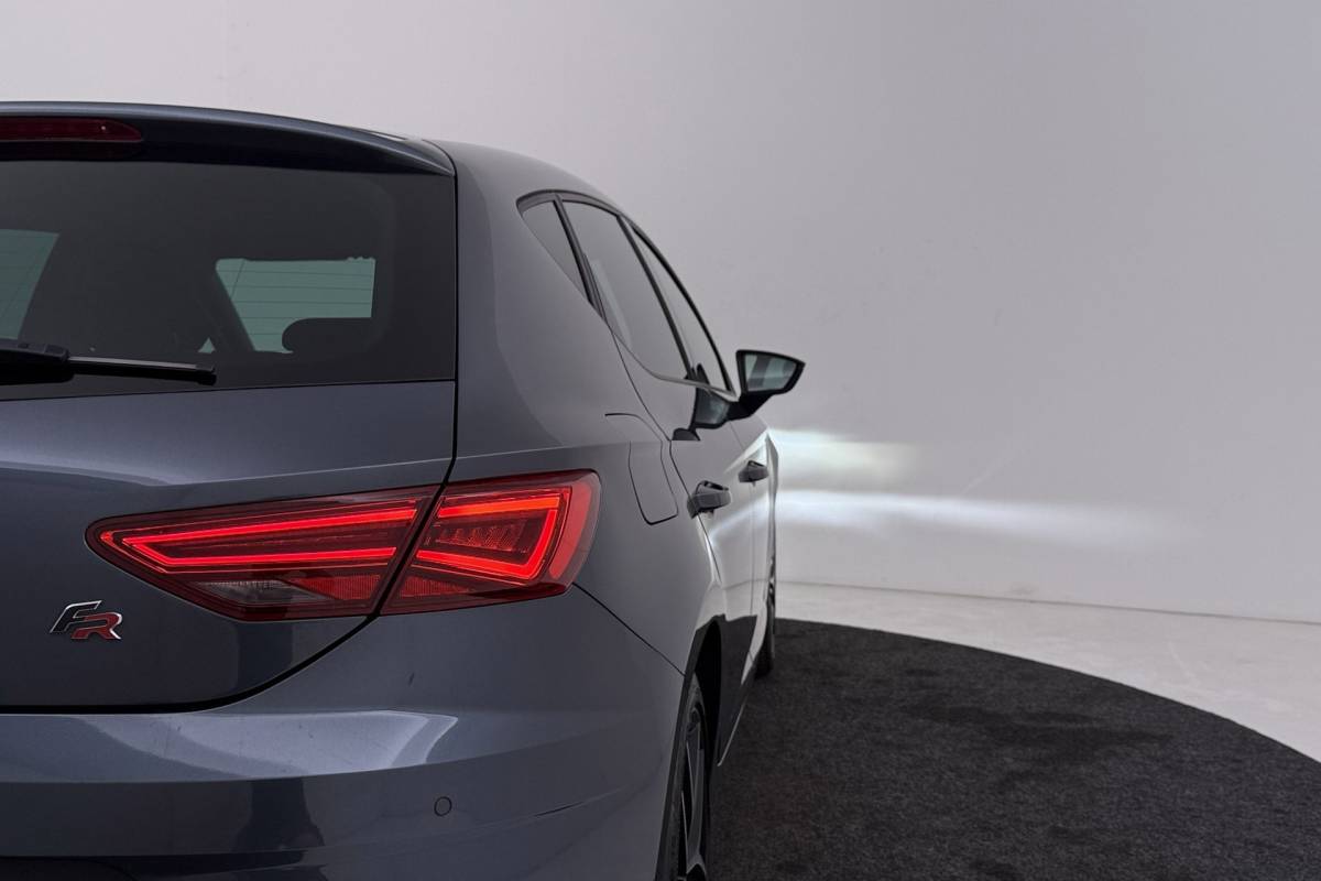 SEAT Leon Seat Leon 1.5 TSI FR Business Intense | CarPlay | Stoelverwarming | Digital Cockpit | Camera |