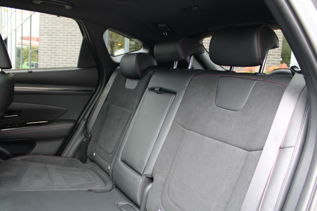 Hyundai Tucson Hyundai Tucson 1.6 T-GDI HEV N Line Sky 4X4 230PK! Full Option! “RIJKLAARPRIJS”
