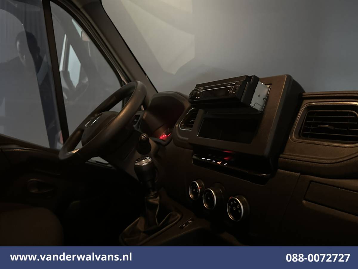 Renault Master Renault Master 2.3 dCi 164pk Bakwagen 230cm Hoog Laadklep Zijdeur Euro6 Airco | Camera | Cruisecontrol Bijrijdersbank