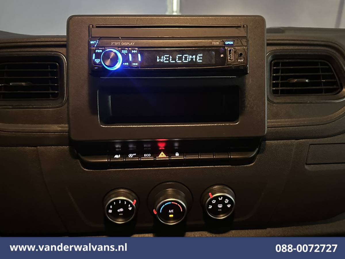 Renault Master Renault Master 2.3 dCi 164pk Bakwagen 230cm Hoog Laadklep Zijdeur Euro6 Airco | Camera | Cruisecontrol Bijrijdersbank