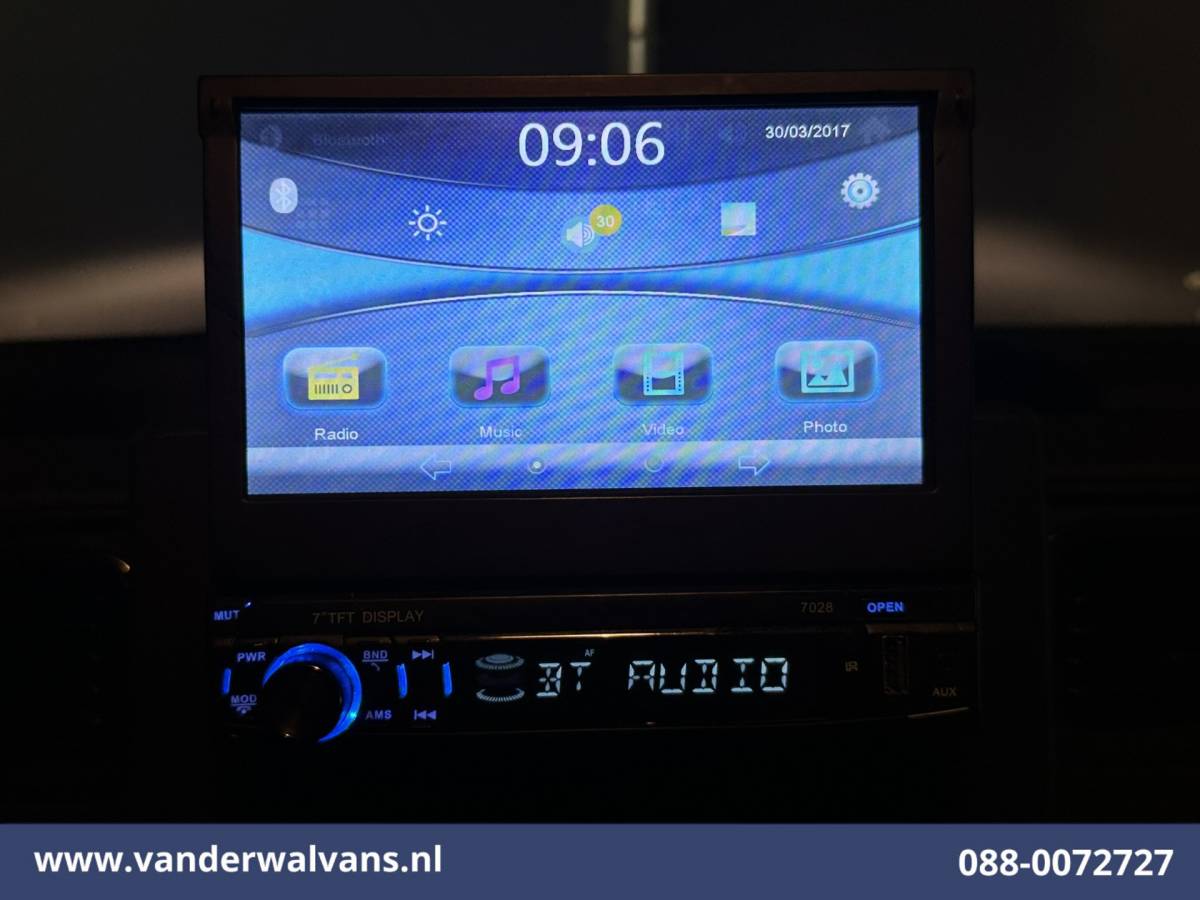 Renault Master Renault Master 2.3 dCi 164pk Bakwagen 230cm Hoog Laadklep Zijdeur Euro6 Airco | Camera | Cruisecontrol Bijrijdersbank