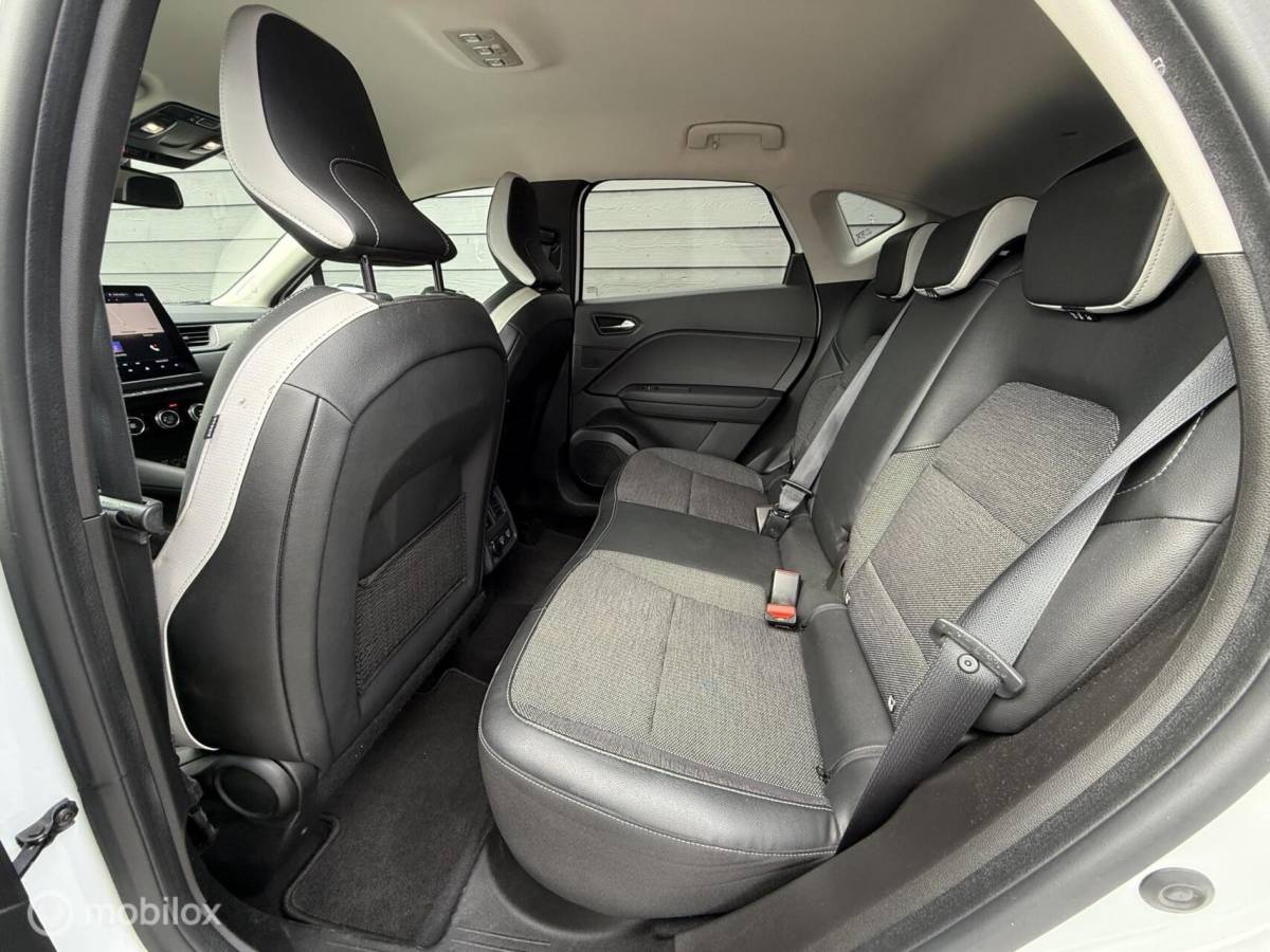 Renault Captur Renault Captur 1.6 E-Tech Plug-in Hybrid 160 Intens Black Pack