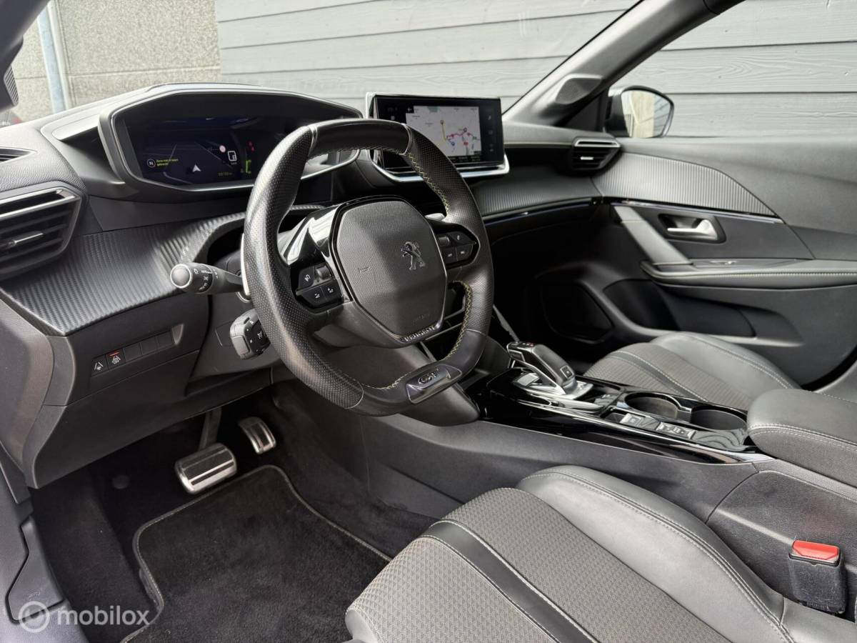 Peugeot 208 Peugeot 208 1.2 PureTech GT Line 130Pk Carplay/Winterpakket