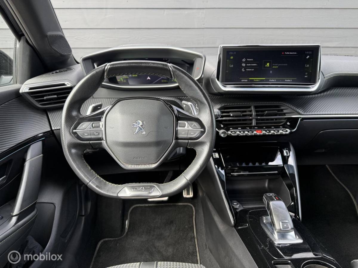 Peugeot 208 Peugeot 208 1.2 PureTech GT Line 130Pk Carplay/Winterpakket