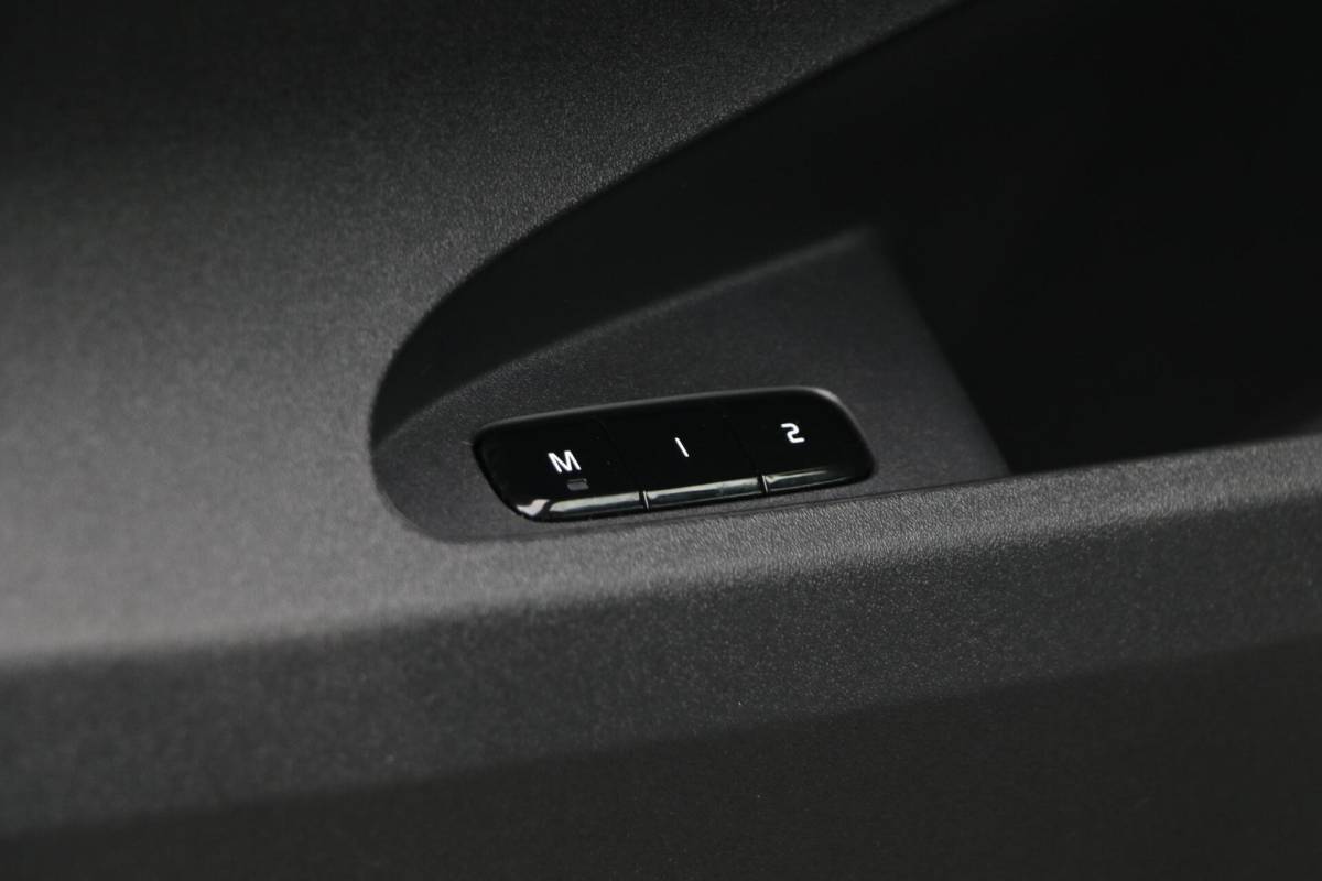 Polestar 2 Polestar 2 Standard Range Single Motor 63kWh AppleCarplay Memory Sportzetels Camera Lmv Led 39000KM BJ2023