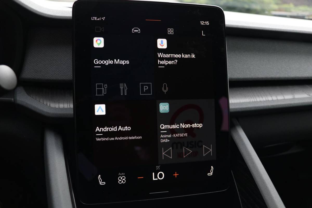 Polestar 2 Polestar 2 Standard Range Single Motor 63kWh AppleCarplay Memory Sportzetels Camera Lmv Led 39000KM BJ2023