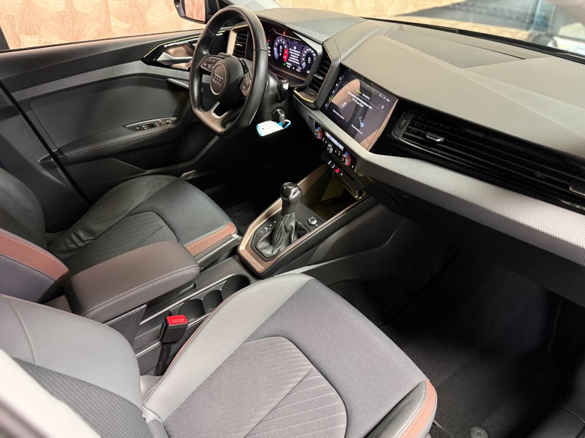 Audi A1 Sportback Audi A1 Sportback 35 TFSI Pro Line S | Camera | Stoelverwarming | Carplay | Led | Parkeersensoren | S Line | B&O