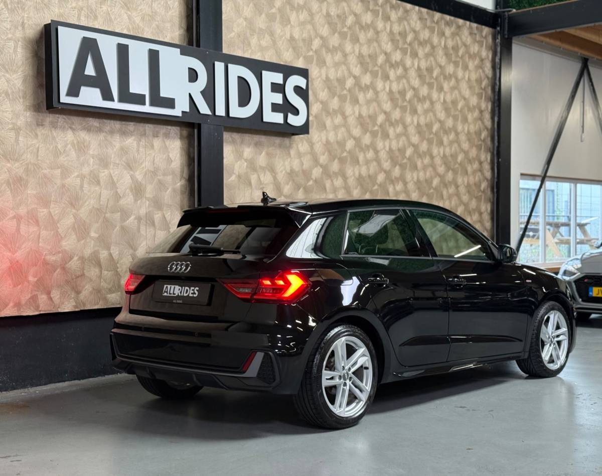 Audi A1 Sportback Audi A1 Sportback 35 TFSI Pro Line S | Camera | Stoelverwarming | Carplay | Led | Parkeersensoren | S Line | B&O