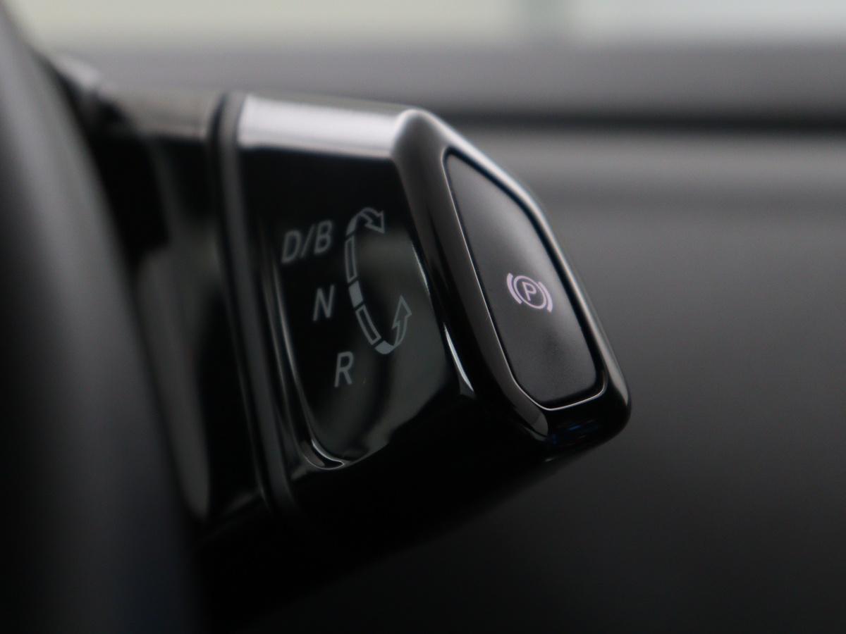 Volkswagen ID.4 Volkswagen ID.4 Pro 77 kWh | SOH 95,4% | Adaptive cruise | Lane assist | Stuur/stoelverwarming | Climate control | Sfeerverlichting | Carplay | Park assist | 20″ velgen