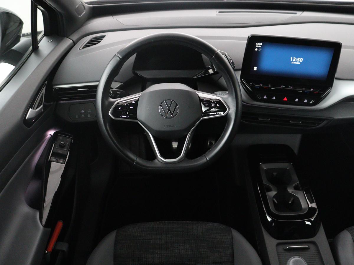 Volkswagen ID.4 Volkswagen ID.4 Pro 77 kWh | SOH 95,4% | Adaptive cruise | Lane assist | Stuur/stoelverwarming | Climate control | Sfeerverlichting | Carplay | Park assist | 20″ velgen