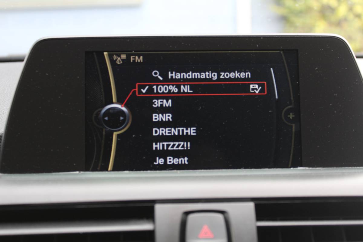 BMW 1 Serie BMW 1-serie 114i EDE Executive | Cruise controle | Parkeersensoren | Keyless start | Climate controle | Apple CarPlay/Android Auto | Angel eye LED Koplampen | 17 Inch Monaco velgen | Getinte ramen | Maxton design spoilers | Navigatie | Origineel NL Auto | NAP |