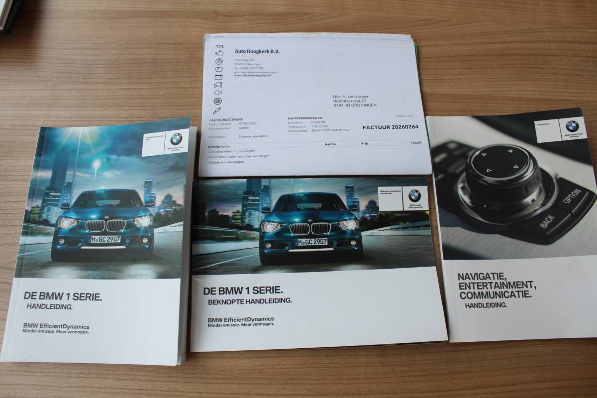 BMW 1 Serie BMW 1-serie 114i EDE Executive | Cruise controle | Parkeersensoren | Keyless start | Climate controle | Apple CarPlay/Android Auto | Angel eye LED Koplampen | 17 Inch Monaco velgen | Getinte ramen | Maxton design spoilers | Navigatie | Origineel NL Auto | NAP |